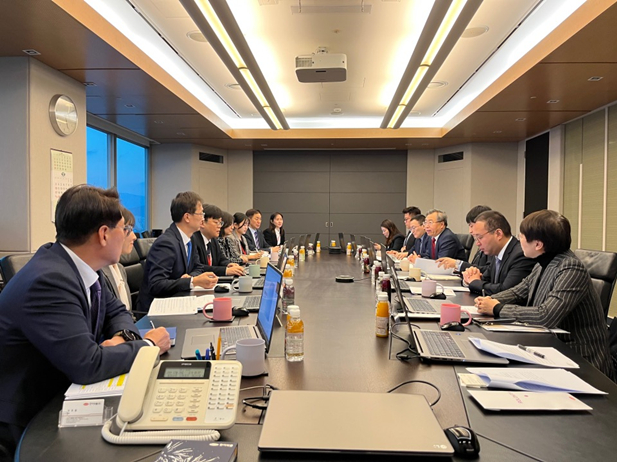 2023年12月19日至21日，刘敬桢一行与韩美药品社长林珠贤、CEO朴宰贤等进行座谈互换.jpg